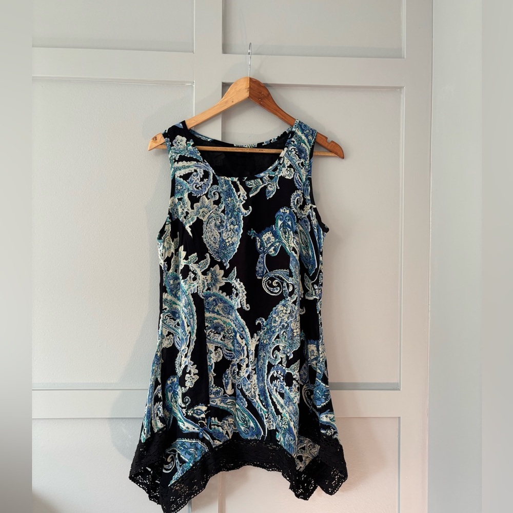 Papa Vancouver 100% Cotton Paisley Asymmetrical Sleeveless Top - Picture 2 of 9